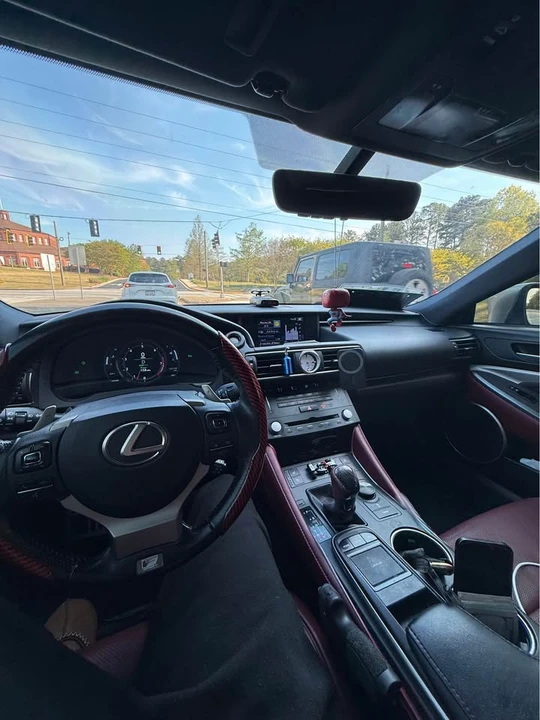 2016 Lexus RC - Image 3 of 5