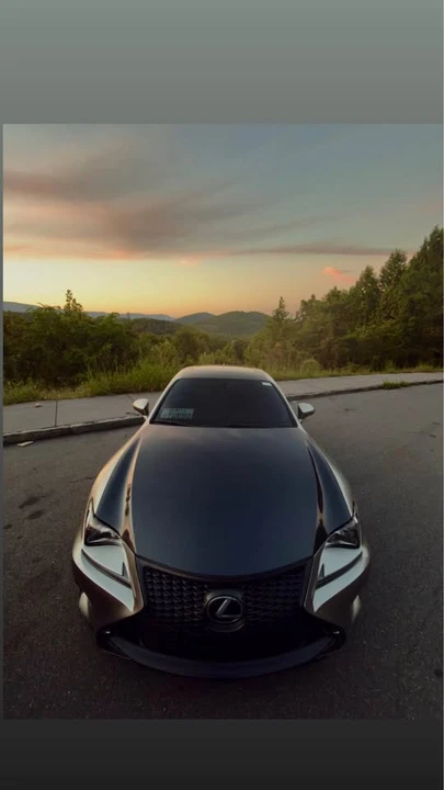 2016 Lexus RC - Image 4 of 5
