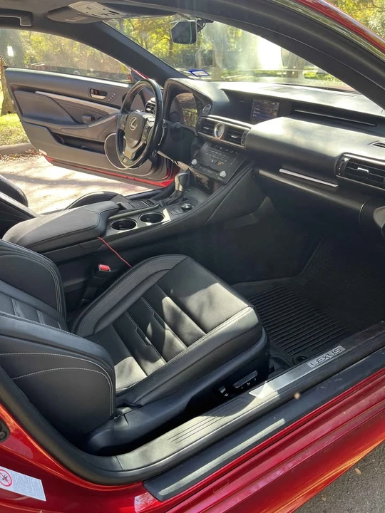 2016 Lexus RC - Image 8 of 12
