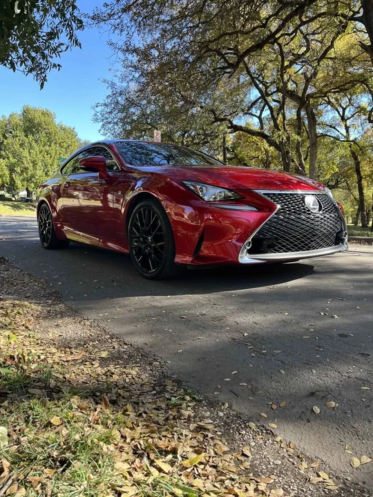 2016 Lexus RC - Image 3 of 12