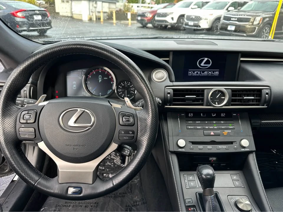2016 Lexus RC F - Image 11 of 16