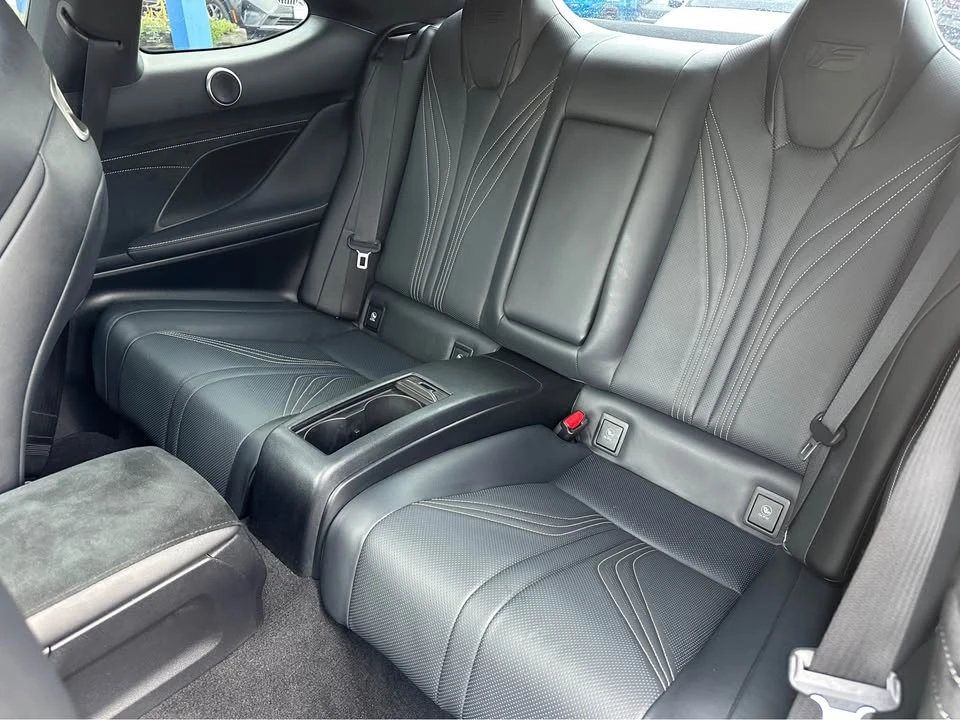 2016 Lexus RC F - Image 13 of 16