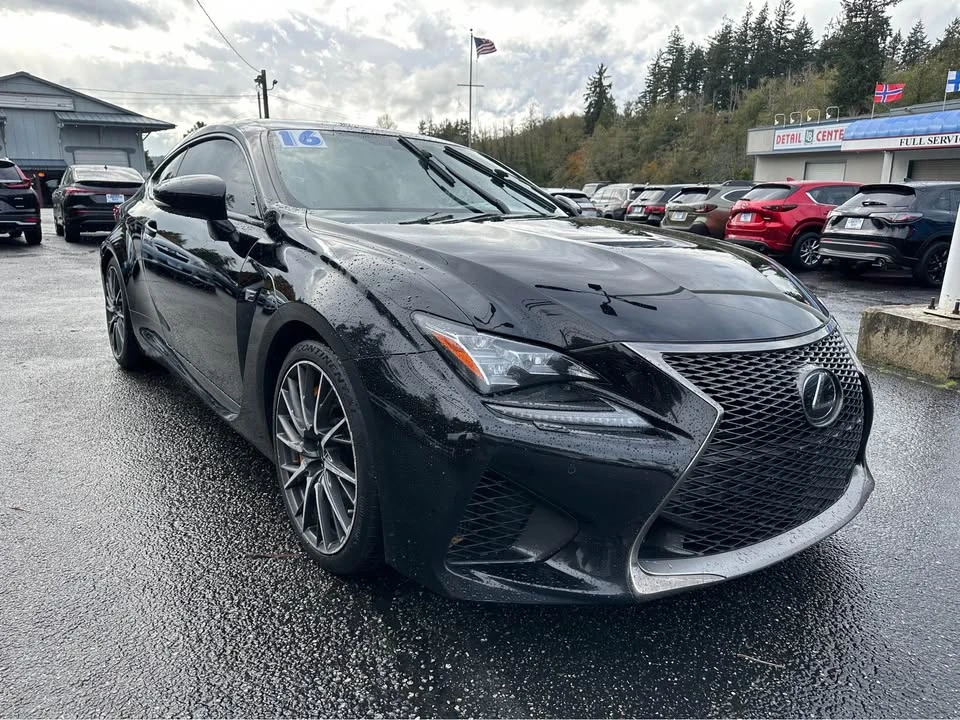 2016 Lexus RC F - Image 7 of 16