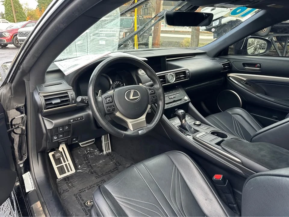 2016 Lexus RC F - Image 10 of 16