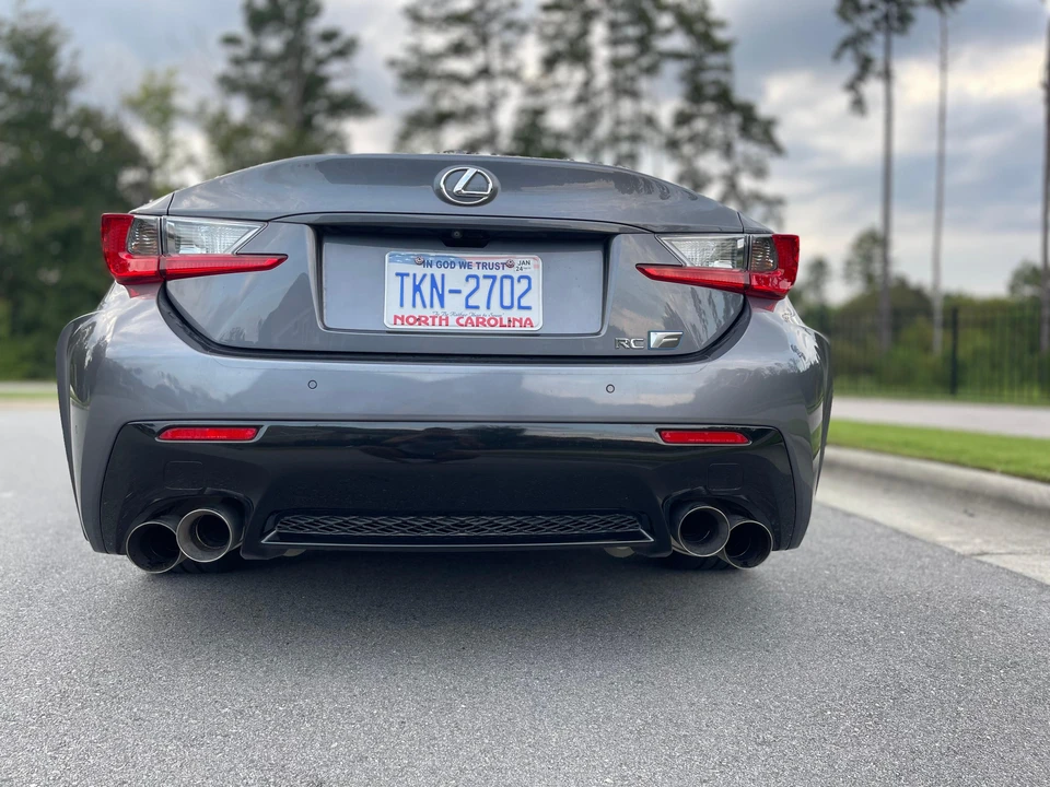 2016 Lexus RC F - Image 17 of 31