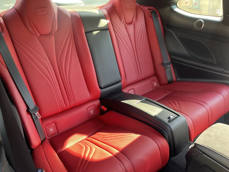 2016 Lexus RC F - Image 11 of 20