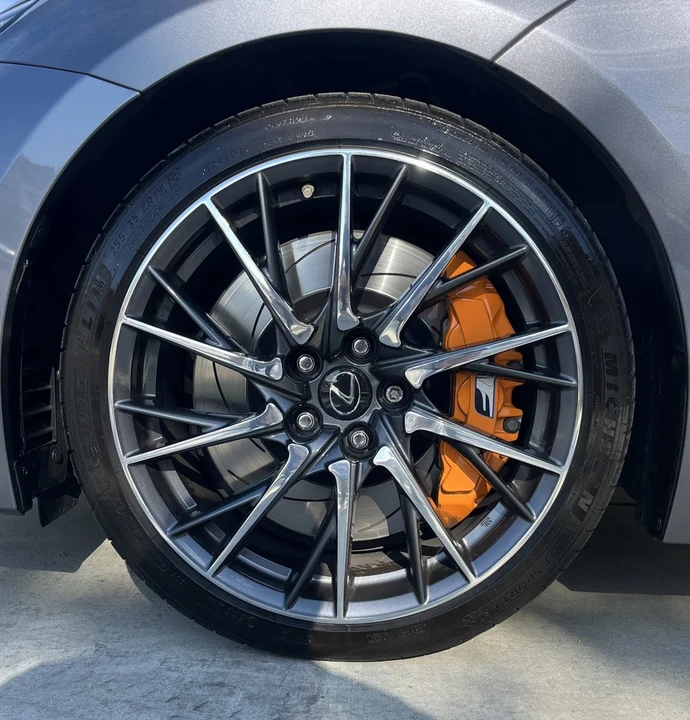 2016 Lexus RC F - Image 18 of 20