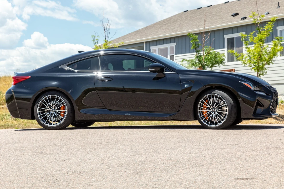 2016 Lexus RC F - Image 5 of 31