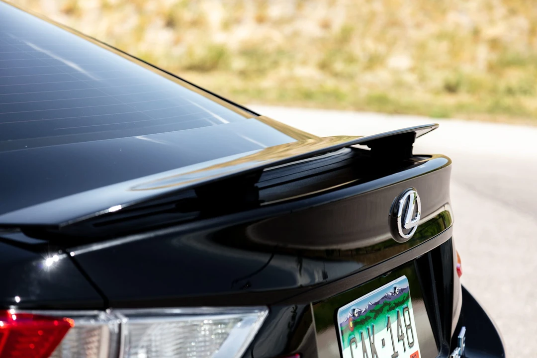 2016 Lexus RC F - Image 26 of 31