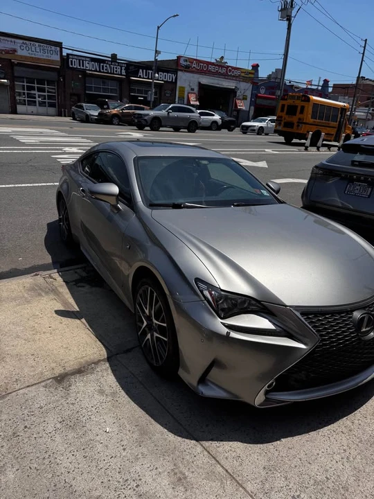 2016 Lexus RC - Image 2 of 7