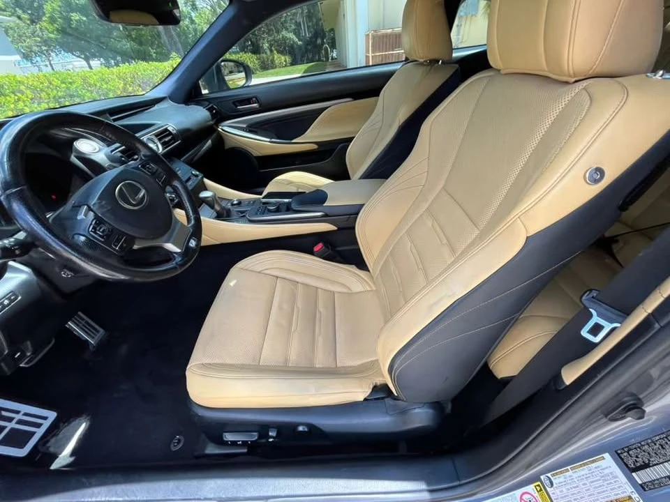 2016 Lexus RC - Image 8 of 11