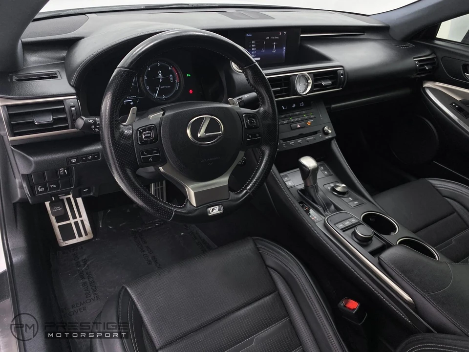 2016 Lexus RC F - Image 18 of 21
