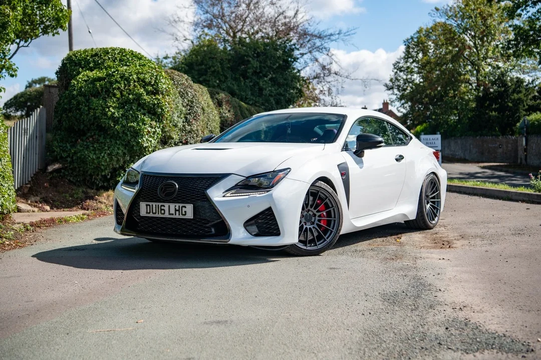 2015 Lexus RC F - Image 2 of 30