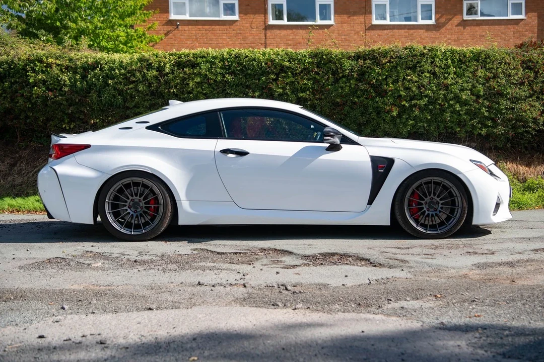 2015 Lexus RC F - Image 8 of 30