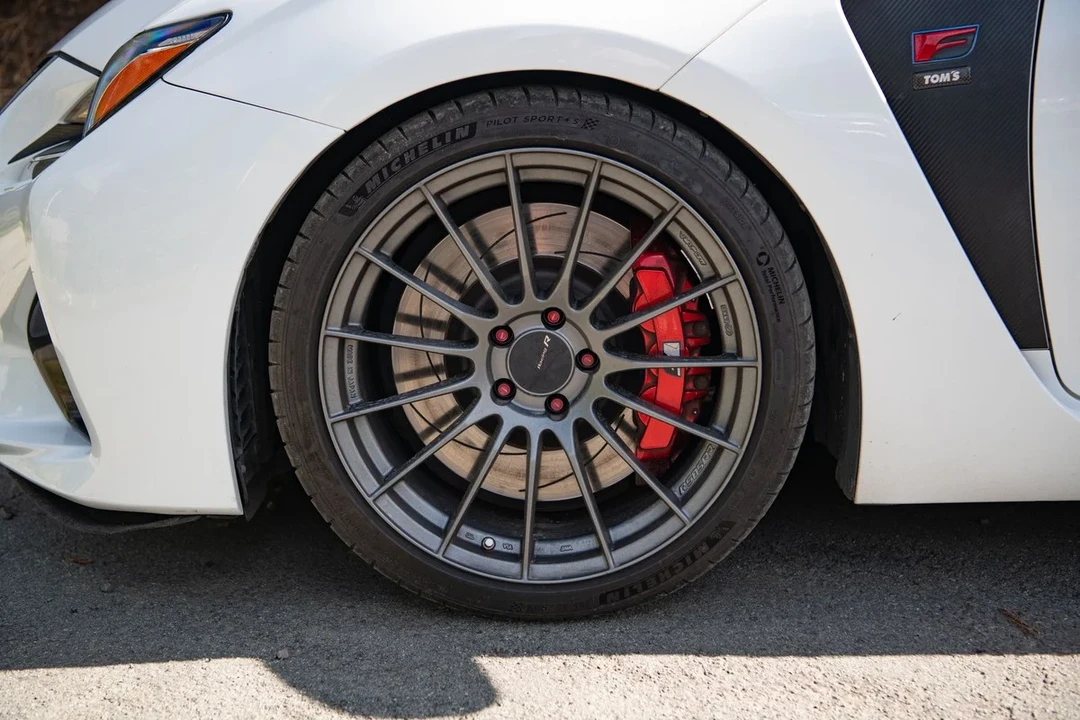 2015 Lexus RC F - Image 22 of 30