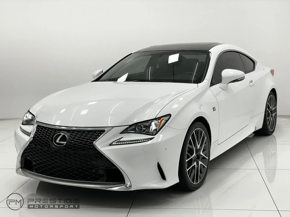 2016 Lexus RC - Image 11 of 21