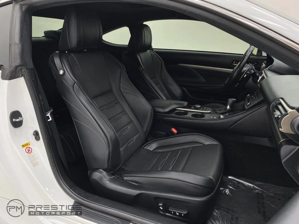 2016 Lexus RC - Image 16 of 21