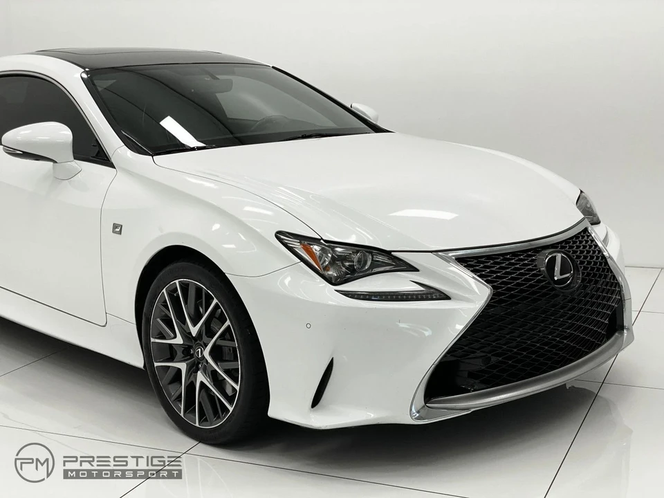 2016 Lexus RC - Image 9 of 21
