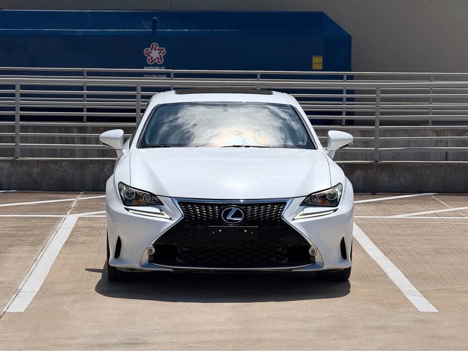 2016 Lexus RC - Image 2 of 16