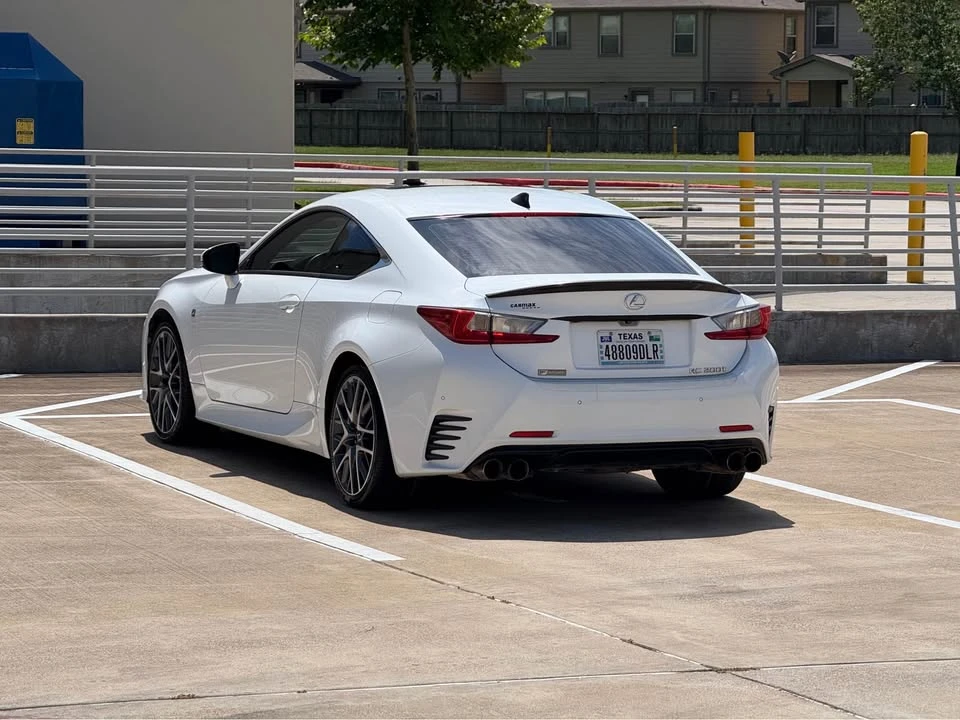 2016 Lexus RC - Image 5 of 16