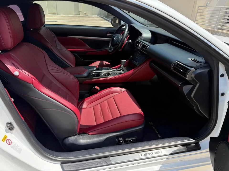 2016 Lexus RC - Image 15 of 16