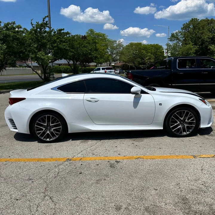 2016 Lexus RC - Image 9 of 20