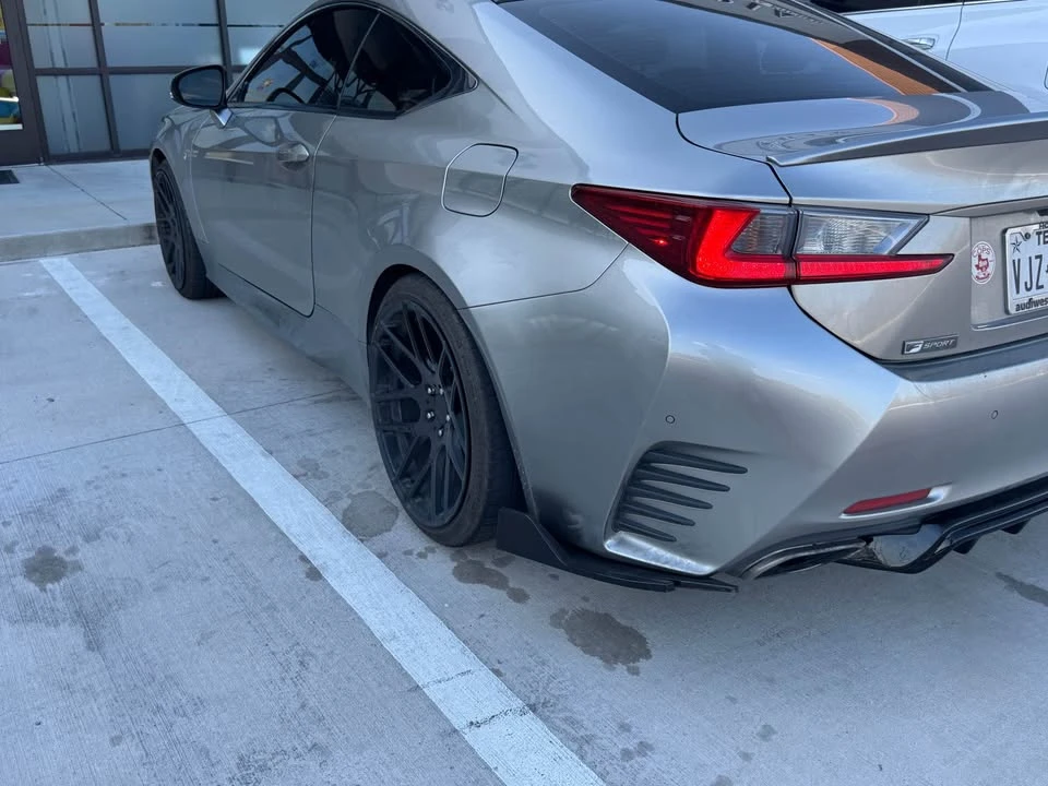 2016 Lexus RC - Image 12 of 18