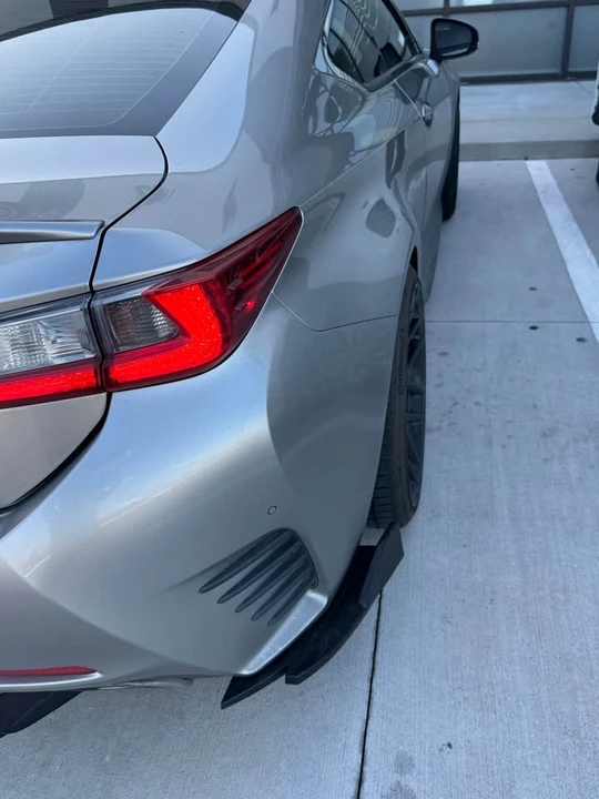 2016 Lexus RC - Image 13 of 18