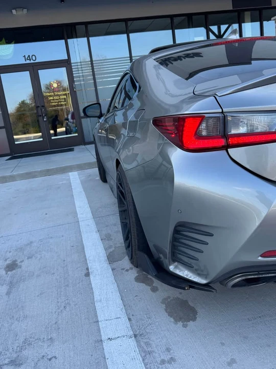 2016 Lexus RC - Image 7 of 18