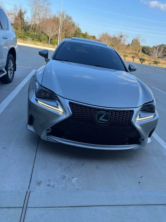 2016 Lexus RC - Image 14 of 18