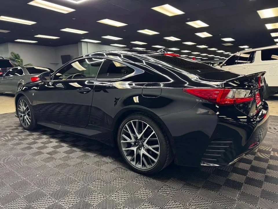 2016 Lexus RC - Image 6 of 17