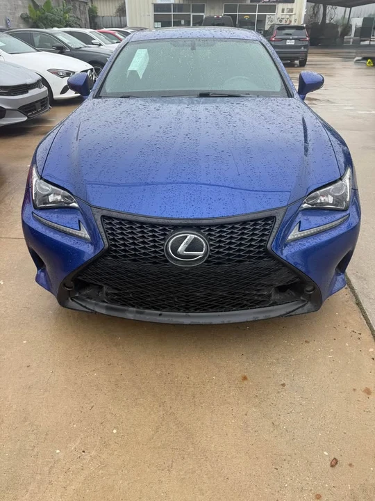 2016 Lexus RC - Image 2 of 12