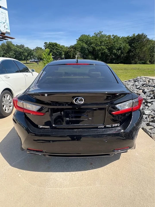 2016 Lexus RC - Image 6 of 13
