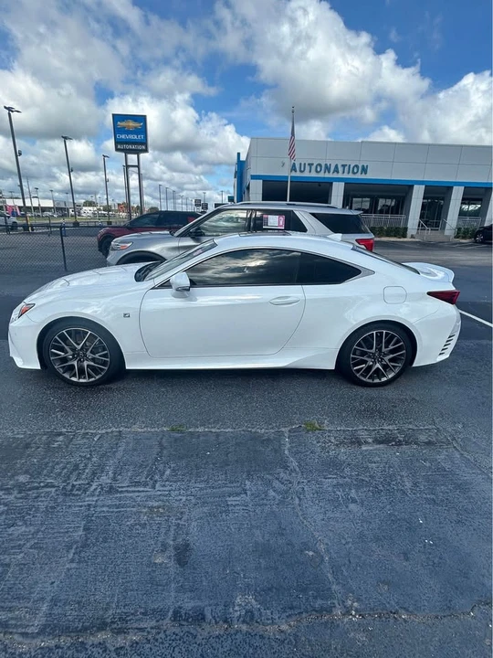 2016 Lexus RC - Image 3 of 12