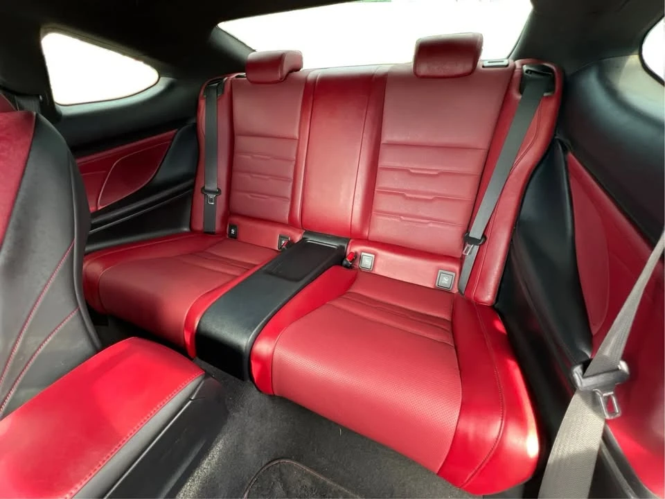 2016 Lexus RC - Image 17 of 20