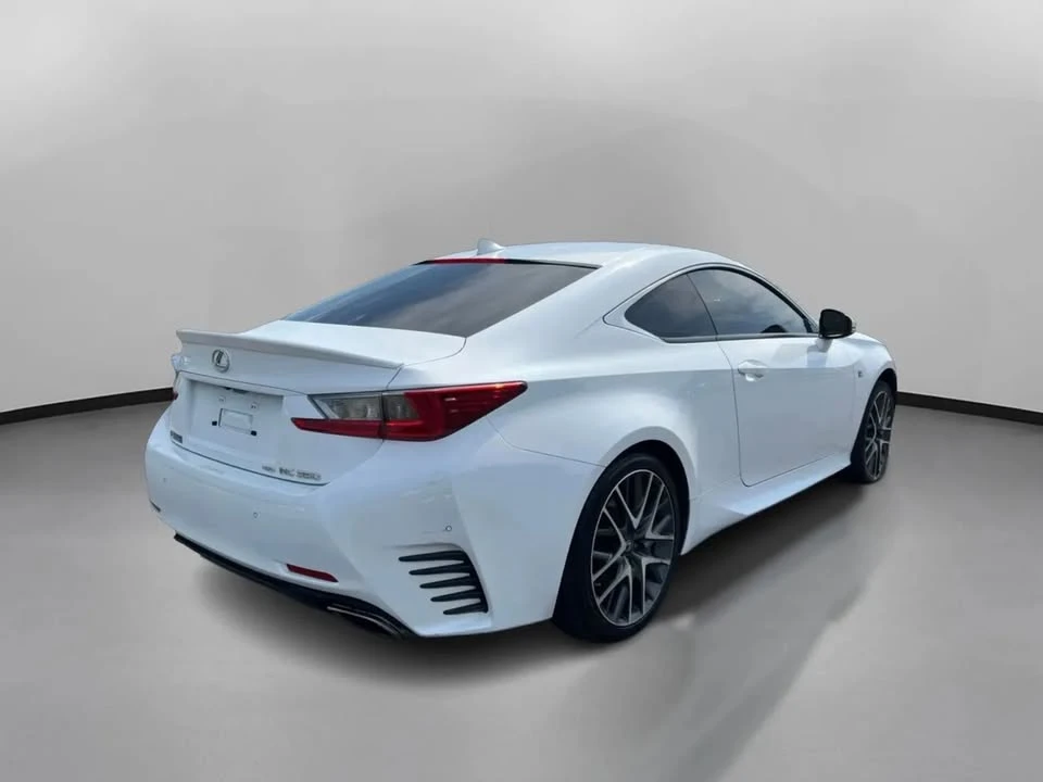 2016 Lexus RC - Image 9 of 20