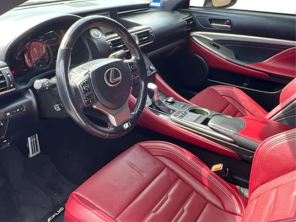 2016 Lexus RC - Image 16 of 20