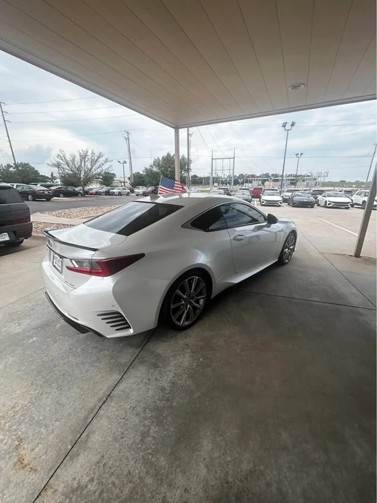 2016 Lexus RC - Image 6 of 8