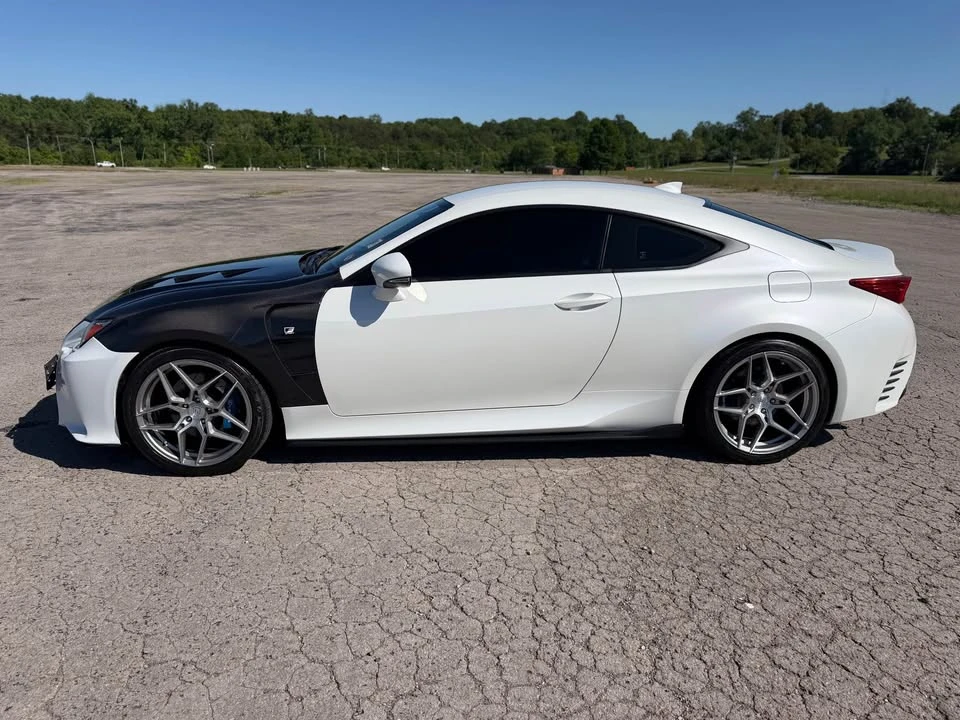 2016 Lexus RC - Image 2 of 14