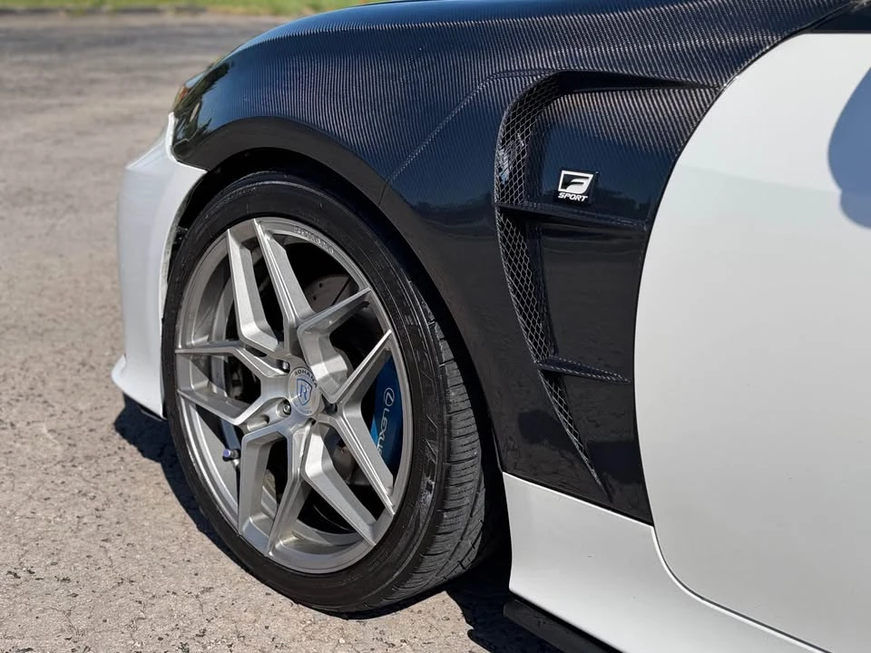2016 Lexus RC - Image 3 of 14