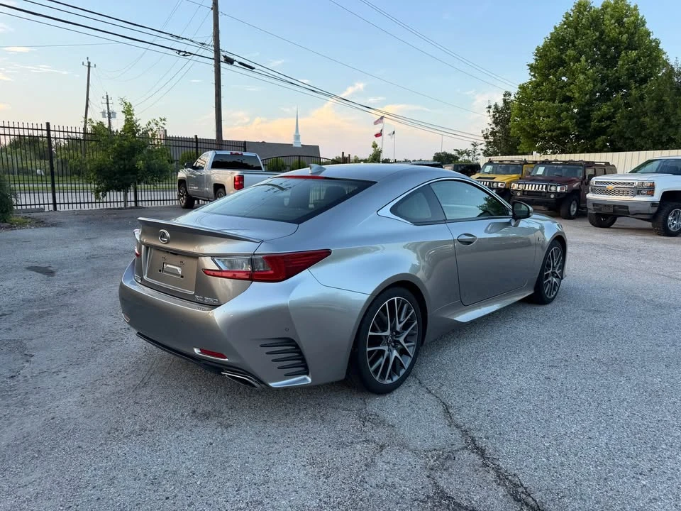 2016 Lexus RC - Image 2 of 8