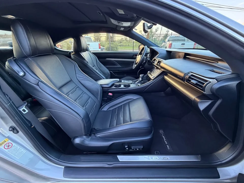 2016 Lexus RC - Image 6 of 8