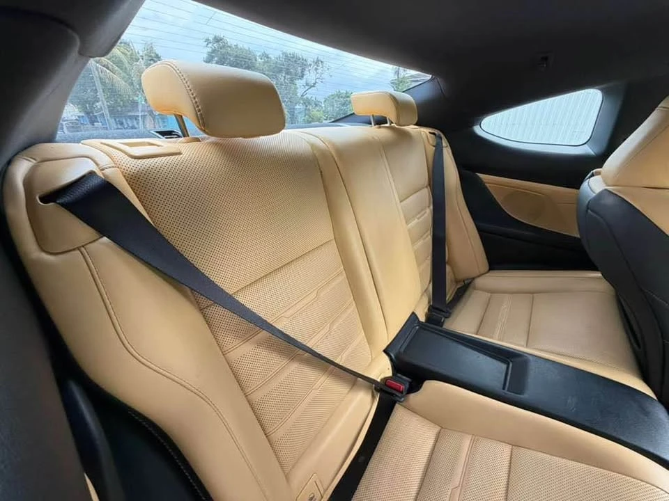 2016 Lexus RC - Image 13 of 13