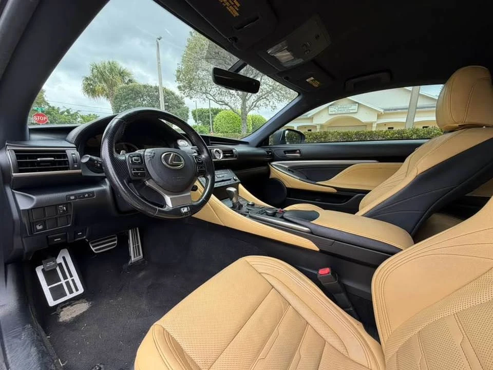 2016 Lexus RC - Image 8 of 13