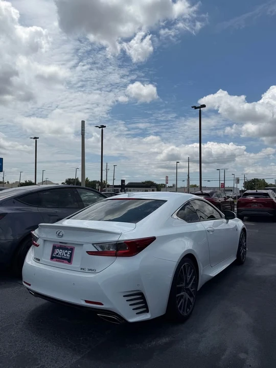 2016 Lexus RC - Image 3 of 7