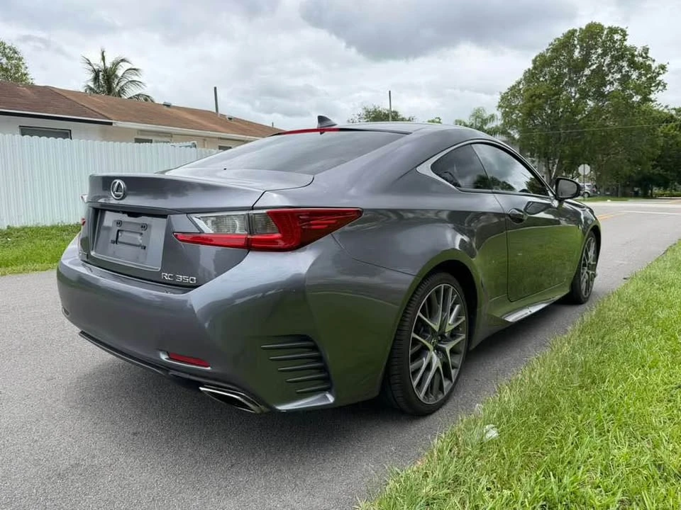 2016 Lexus RC - Image 4 of 13