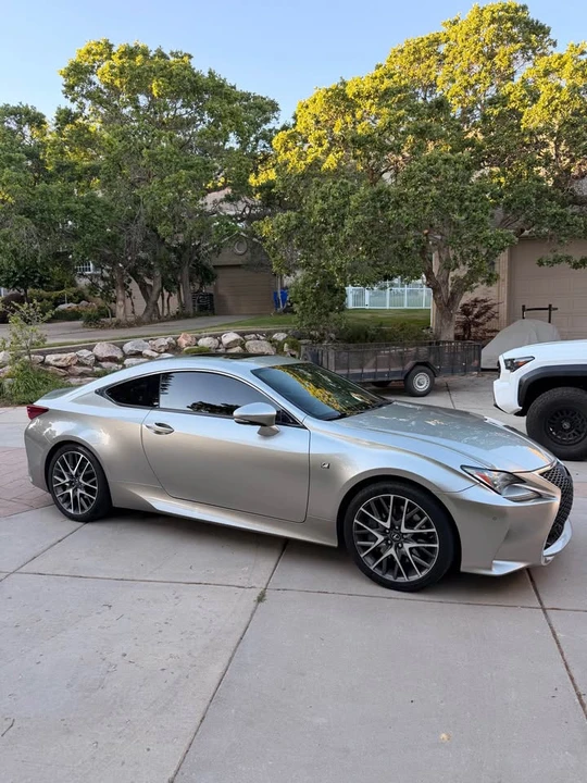2016 Lexus RC - Image 4 of 10