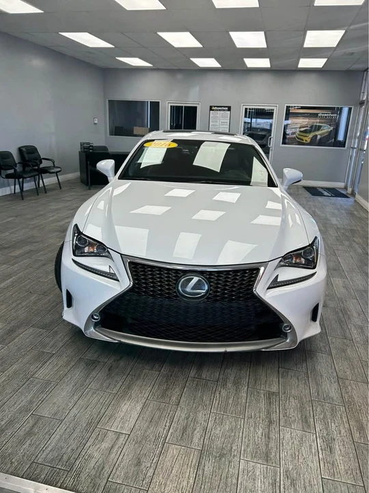 2016 Lexus RC - Image 4 of 6