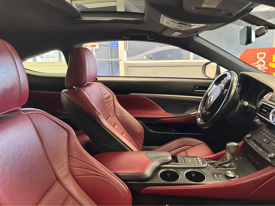 2016 Lexus RC - Image 2 of 6