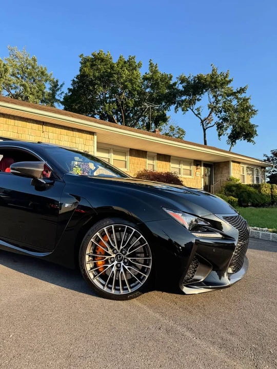 2016 Lexus RC F - Image 2 of 11